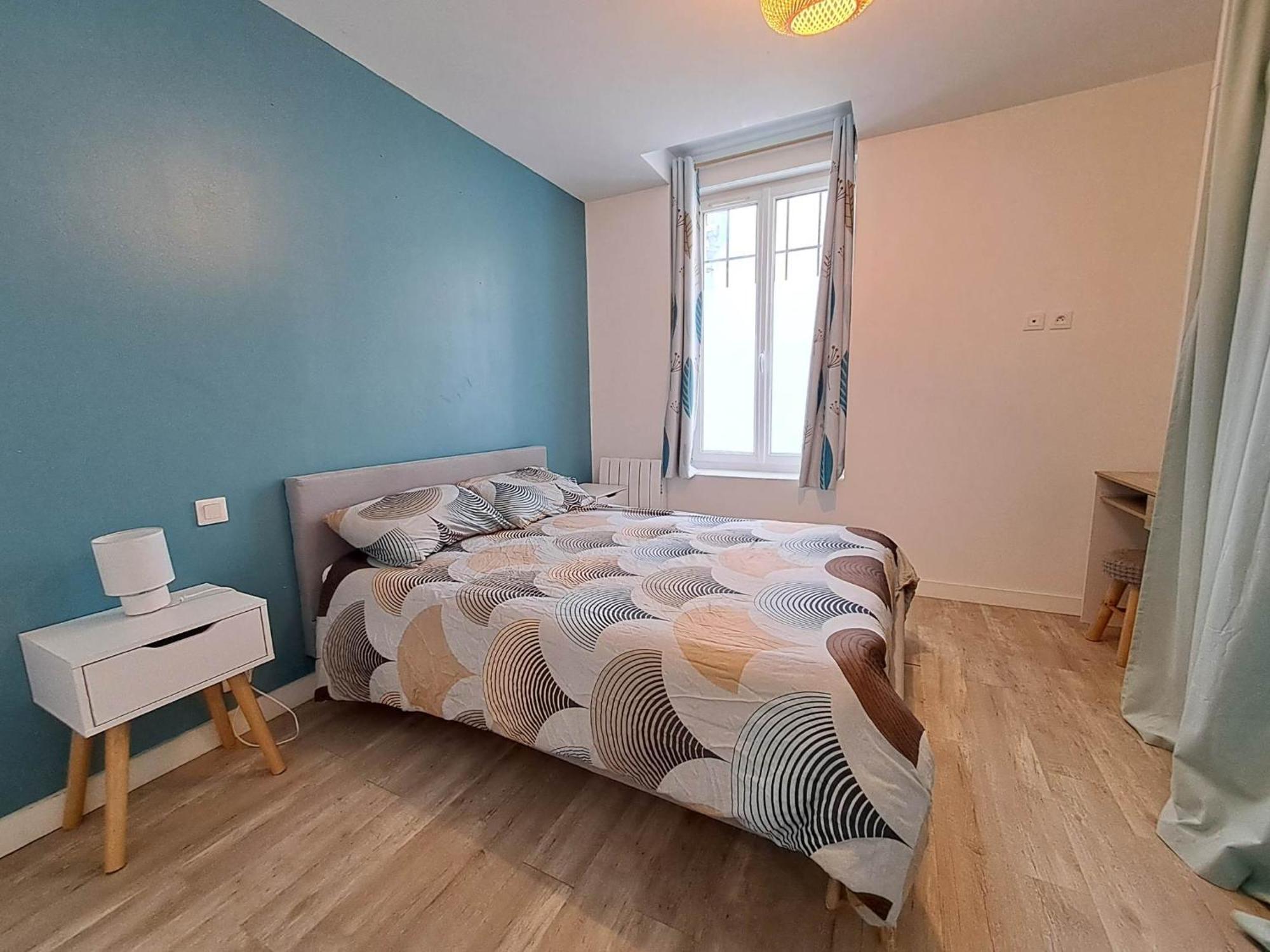 Appartement T2 Avec Cour Le St Amand, 3pers, 2 Lit, Wifi Agen